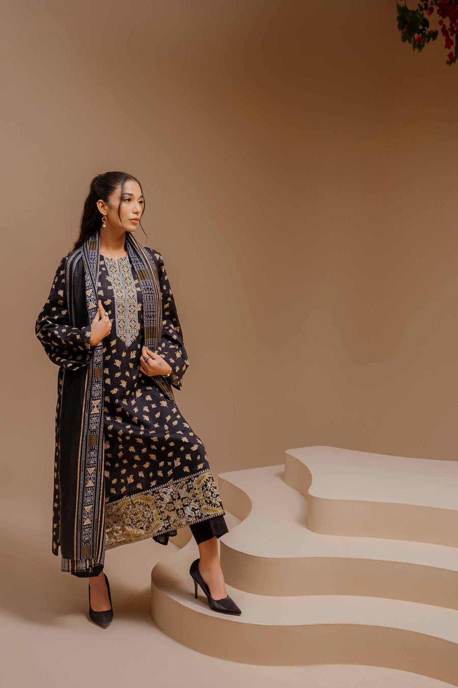 Nishat Sunehray Din Embroidered Khaddar Unstitched 3Pc Suit - 42303140