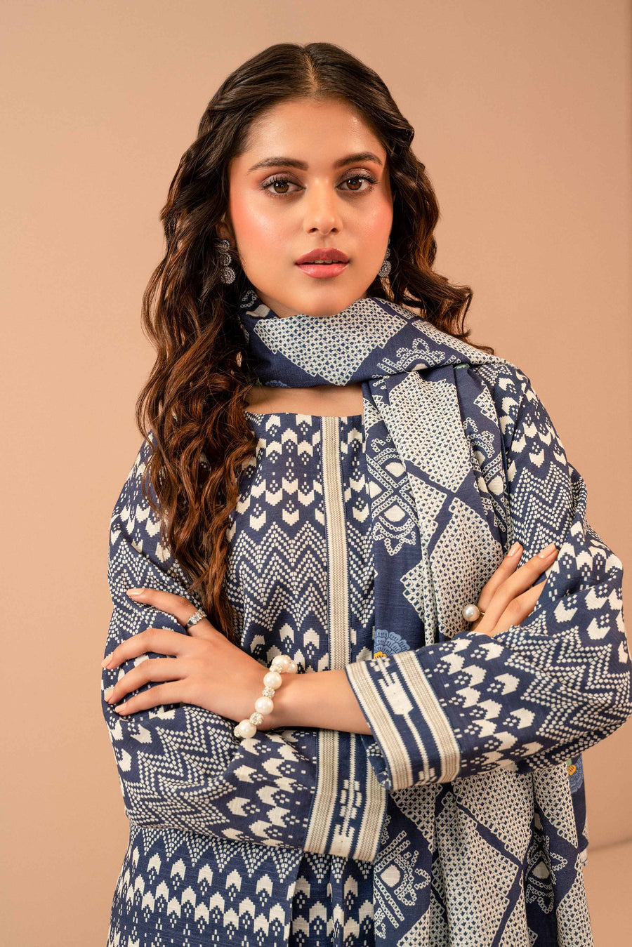 Nishat Winter Printed Khaddar Unstitched 3Pc Suit - 42303275