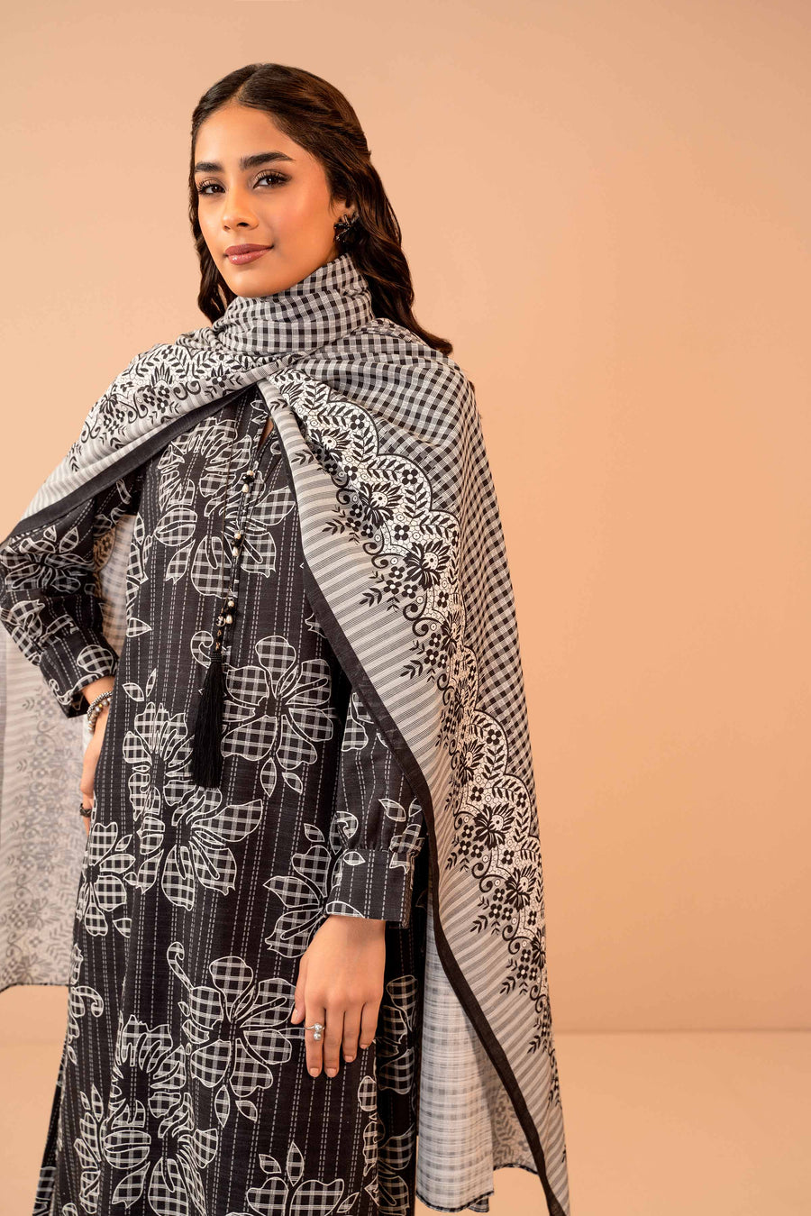 Nishat Winter Printed Khaddar Unstitched 3Pc Suit - 42303279