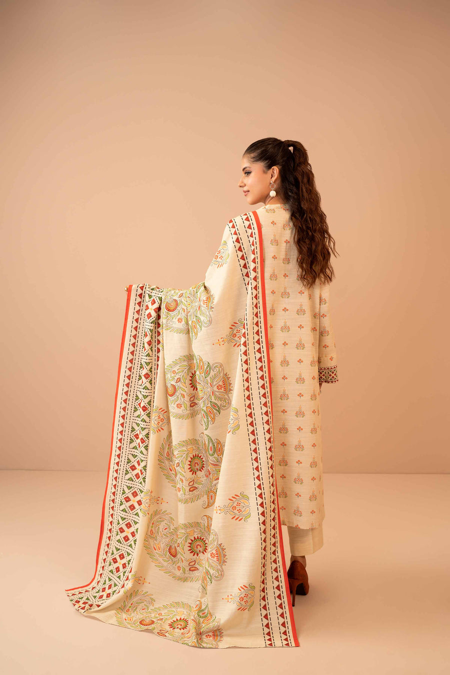 Nishat Winter Printed Khaddar Unstitched 3Pc Suit - 42303283