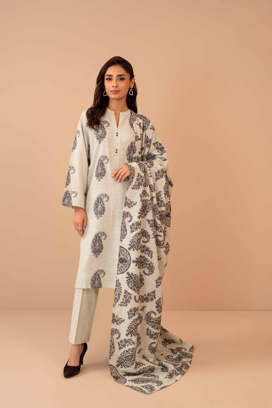 Nishat Winter Printed Khaddar Unstitched 3Pc Suit - 42303286