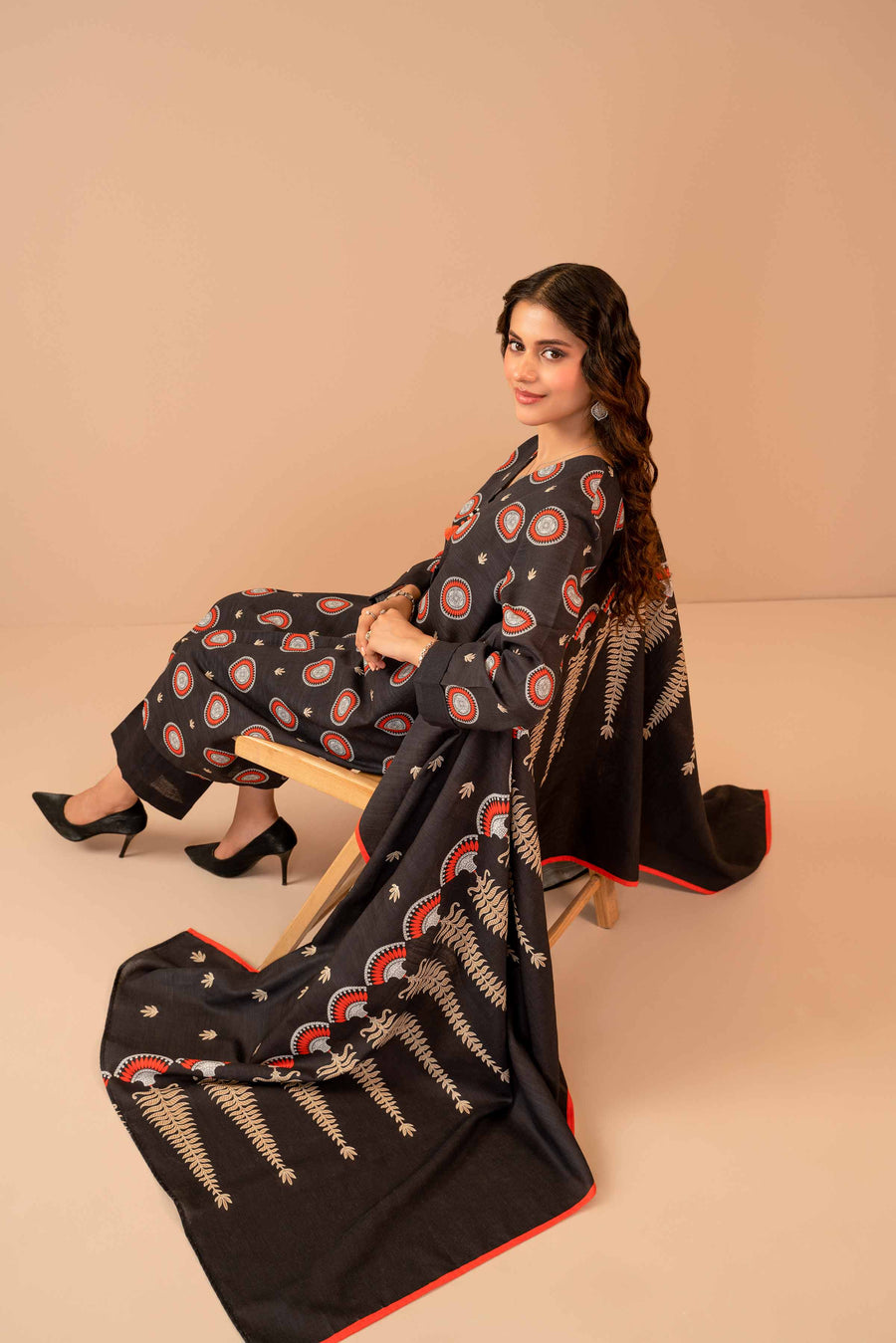 Nishat Winter Printed Khaddar Unstitched 3Pc Suit - 42303288
