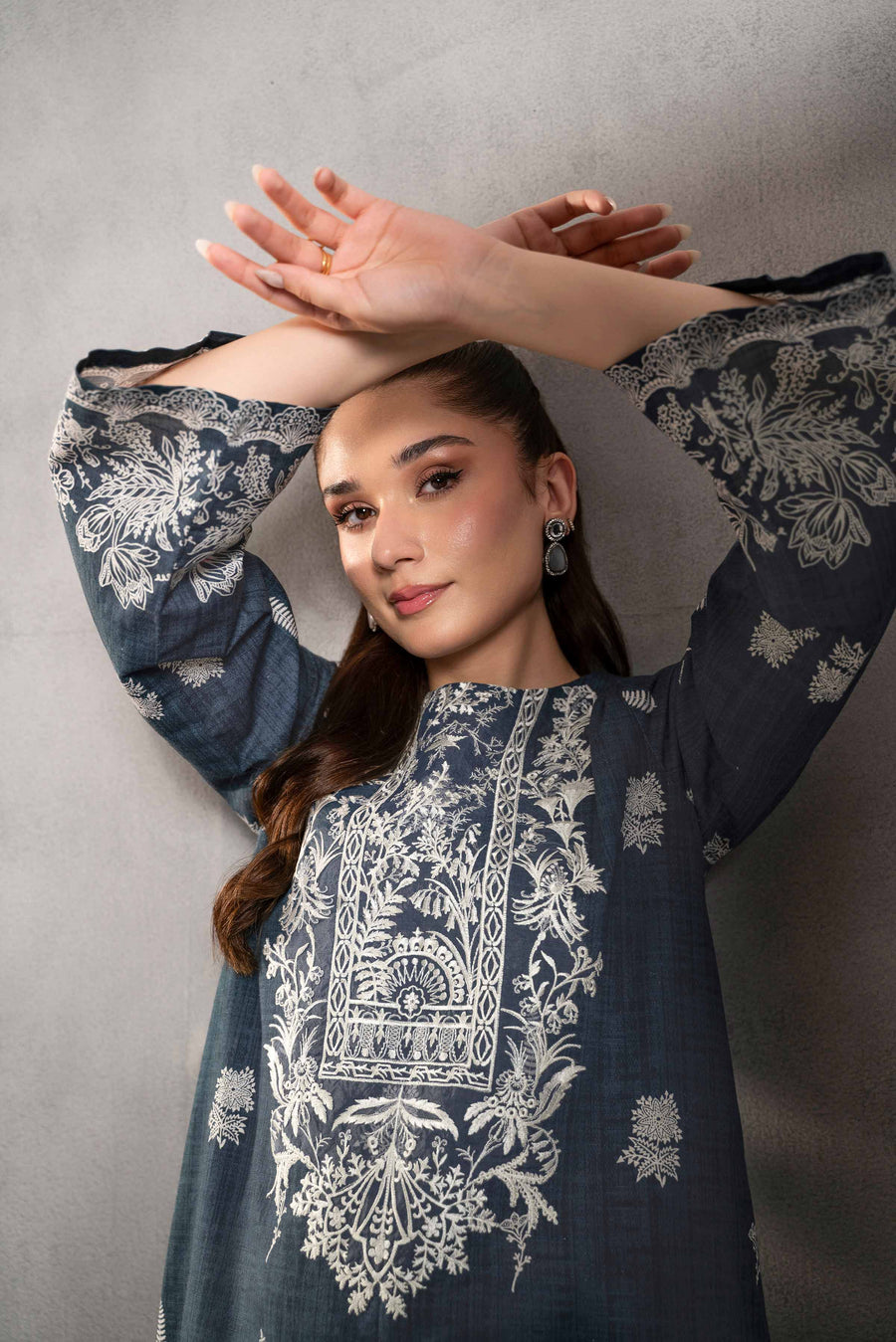 Nishat Sunehray Din Embroidered Khaddar Unstitched 2Pc Suit - 42303300