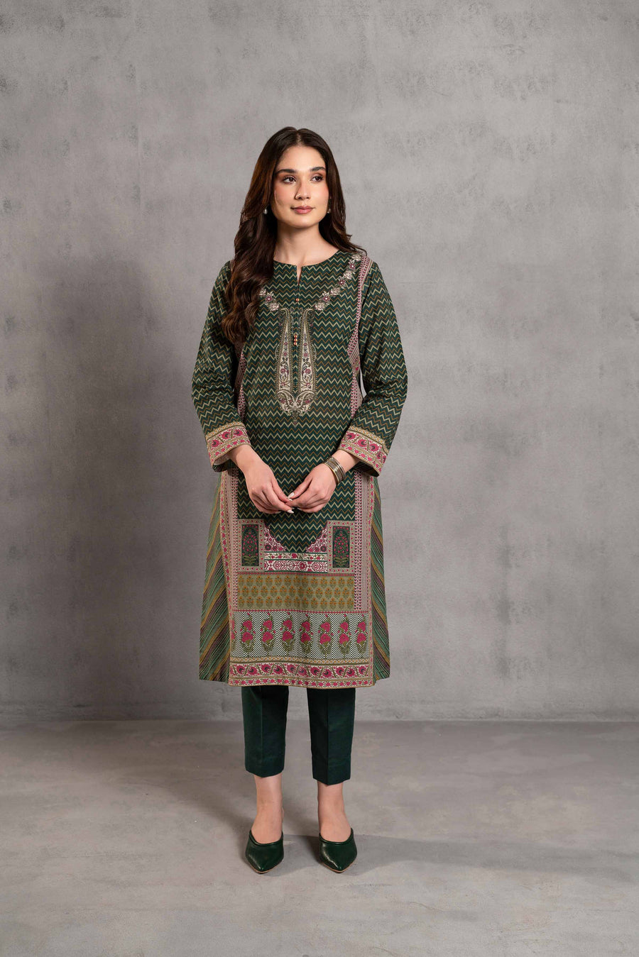 Nishat Sunehray Din Printed Khaddar Unstitched 2Pc Suit - 42303303