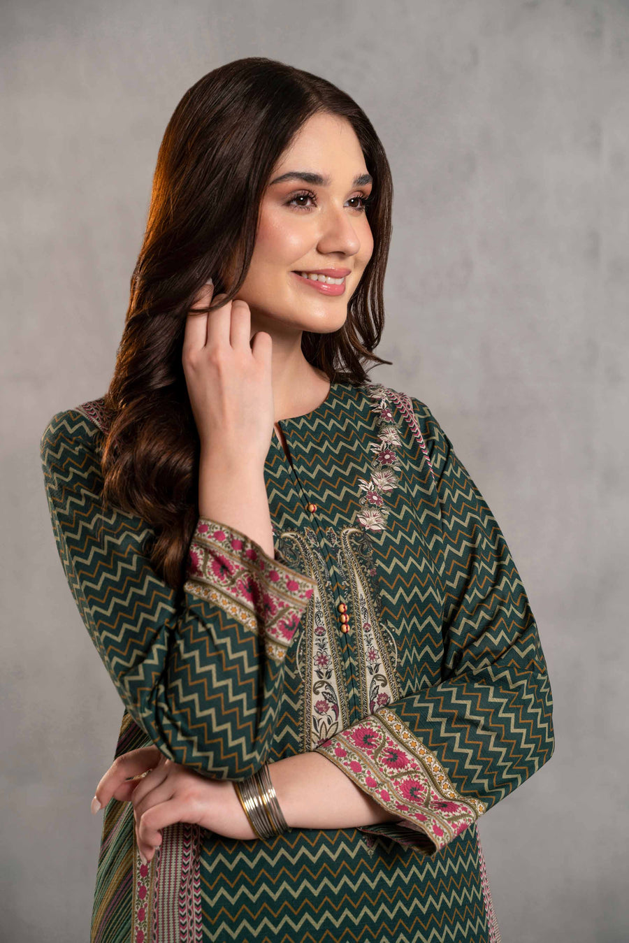 Nishat Sunehray Din Printed Khaddar Unstitched 2Pc Suit - 42303303
