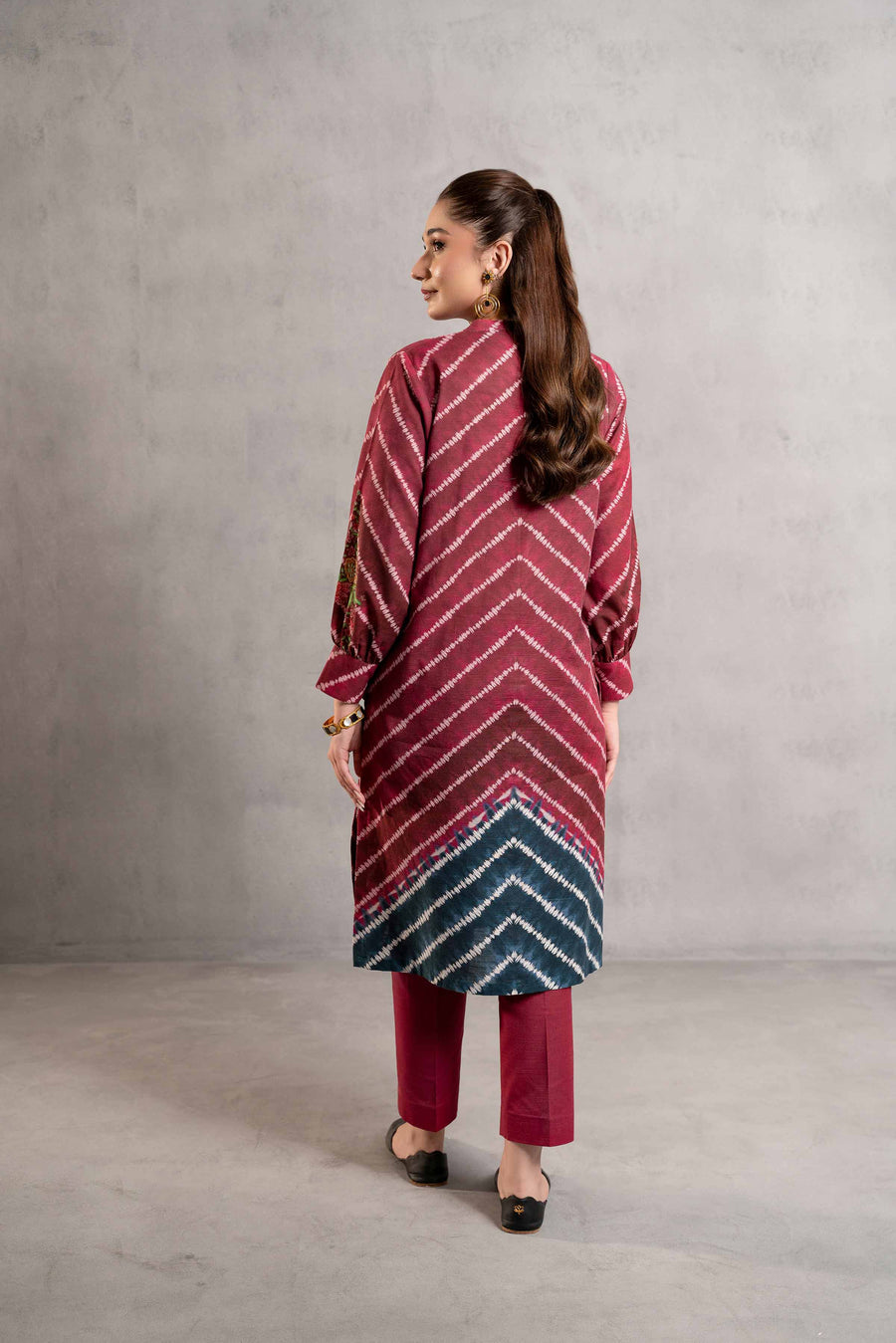 Nishat Sunehray Din Printed Khaddar Unstitched 2Pc Suit - 42303308