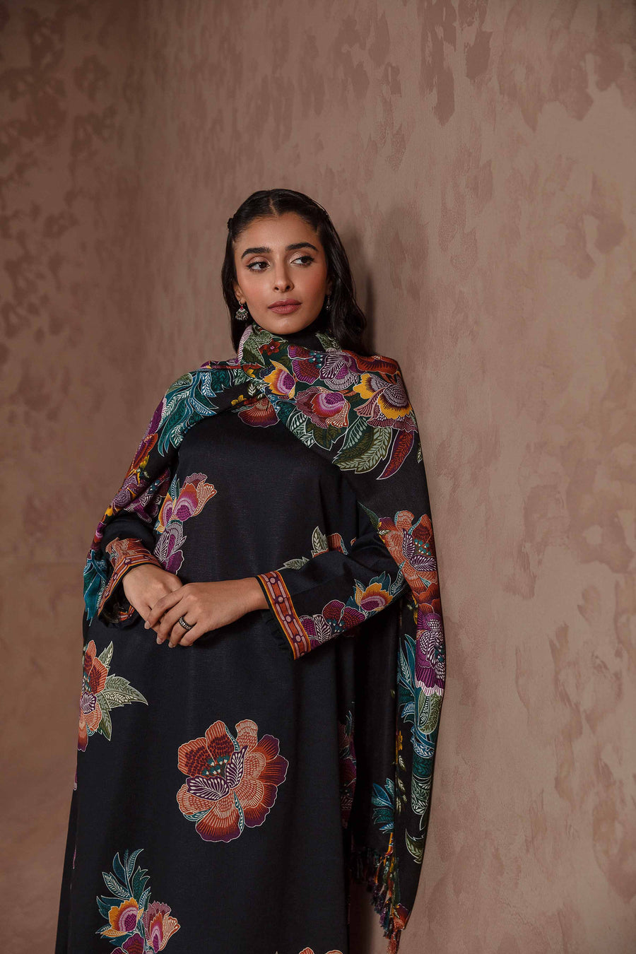 Nishat Sunehray Din Printed Karandi Unstitched 2Pc Suit - 42303368
