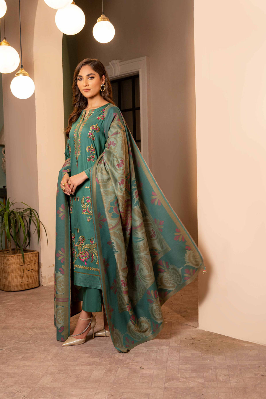 Nishat Winter Embroidered Sateen Unstitched 3Pc Suit - 42303376