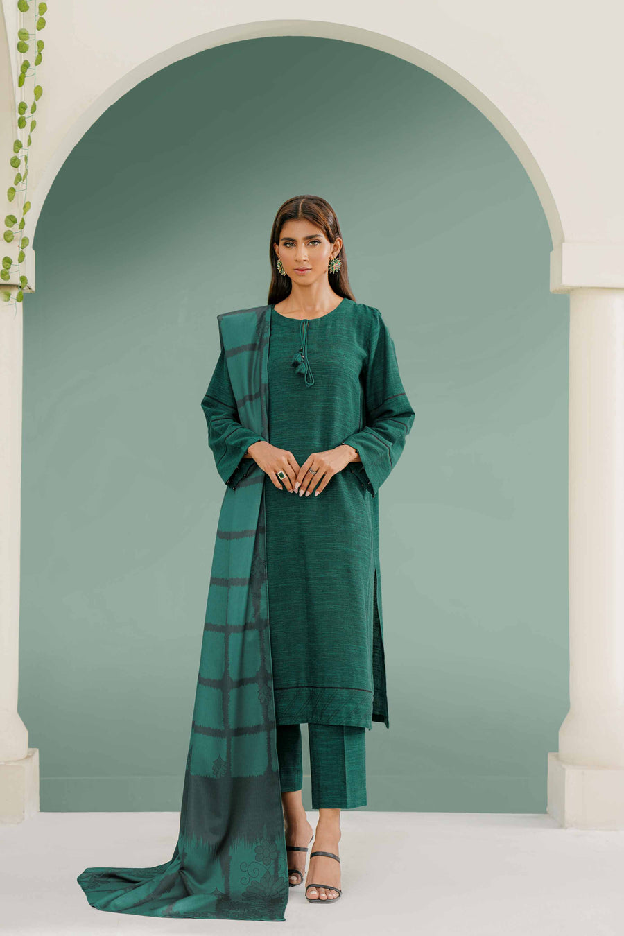 Nishat Sunehray Din Yard Dyed Unstitched 3Pc Suit - 42303442