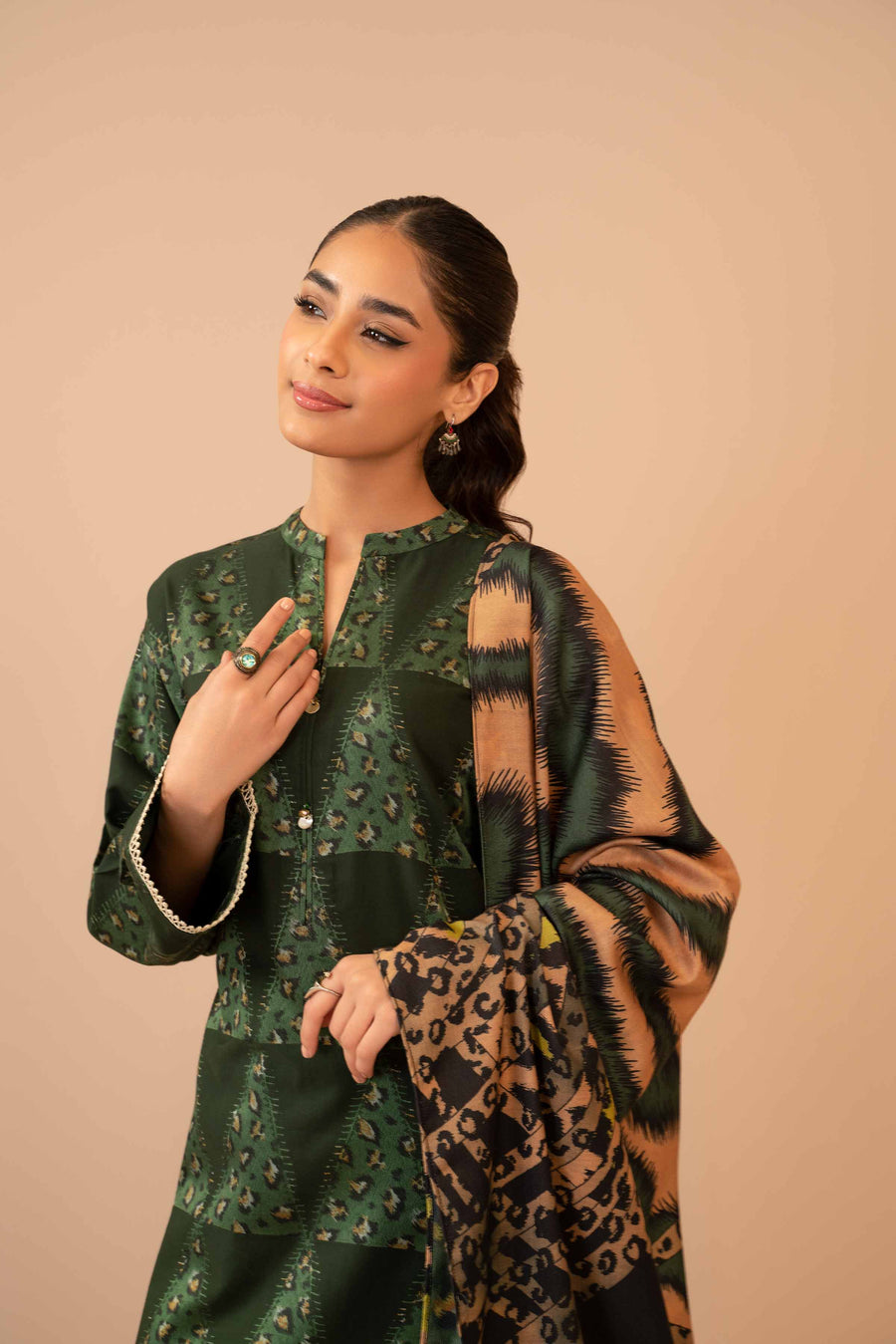 Nishat Winter Printed Jacquard Unstitched 3Pc Suit - 42303468