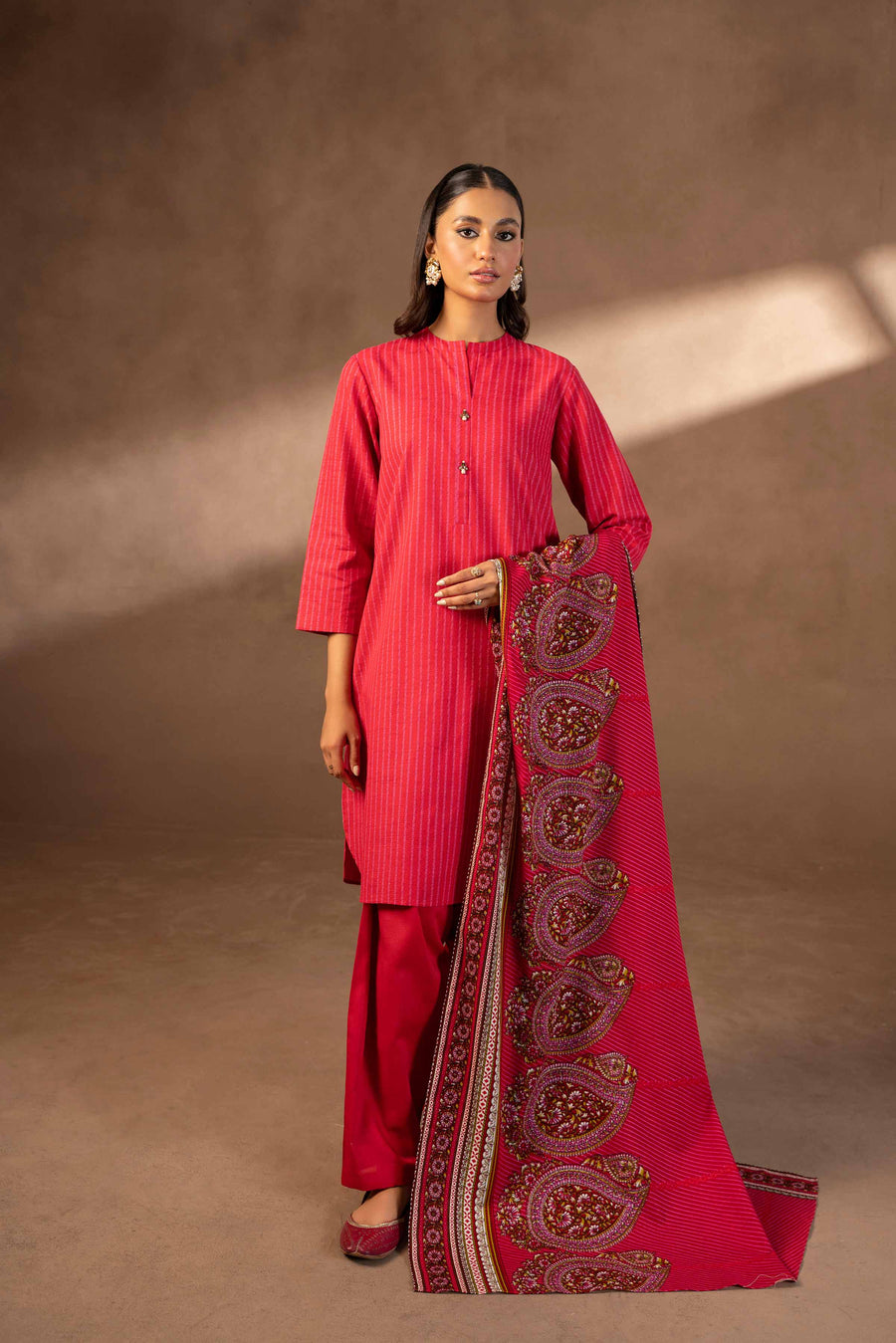 Nishat Winter Printed Khaddar Unstitched 3Pc Suit - 42306477