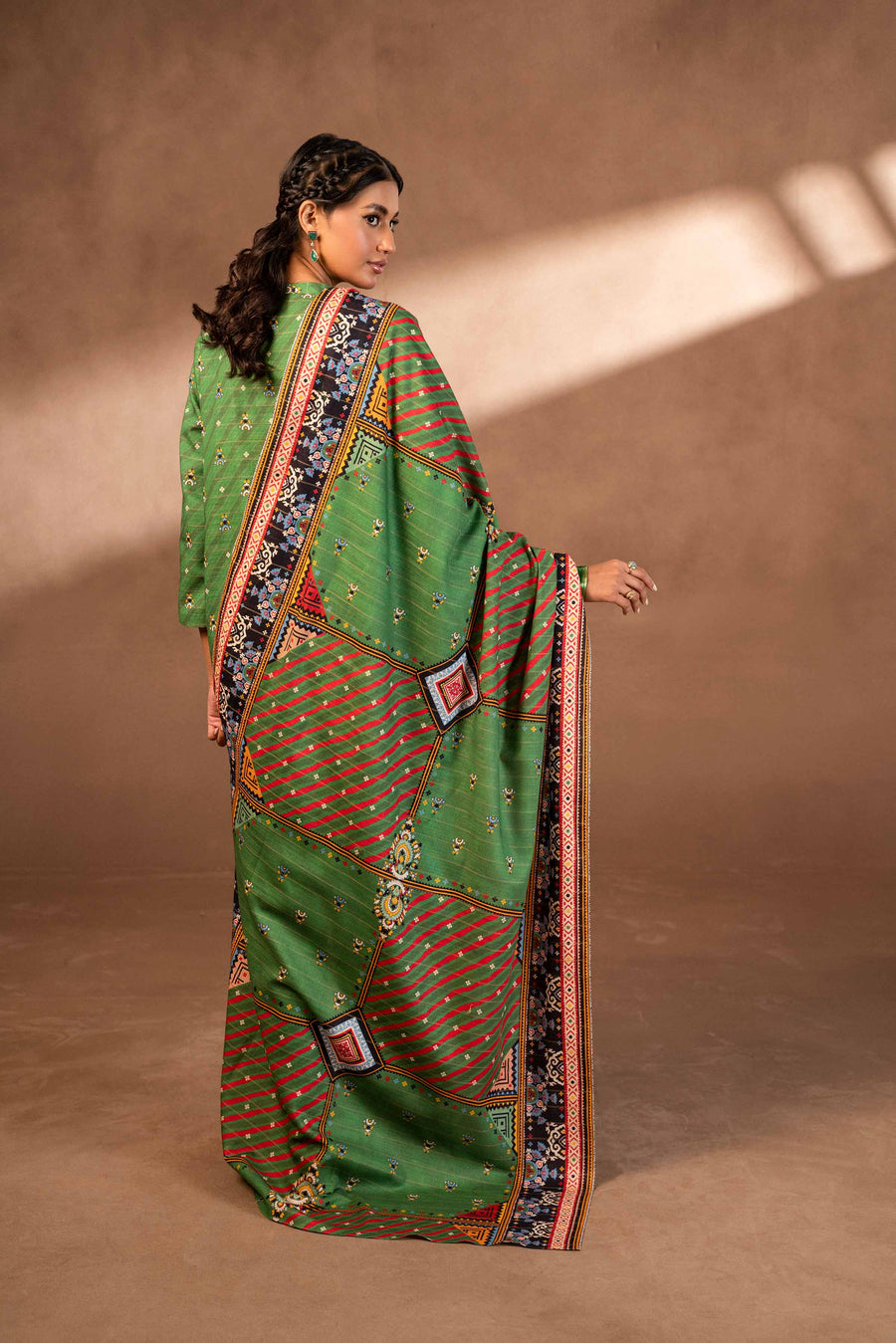 Nishat Winter Printed Khaddar Unstitched 3Pc Suit - 42306484