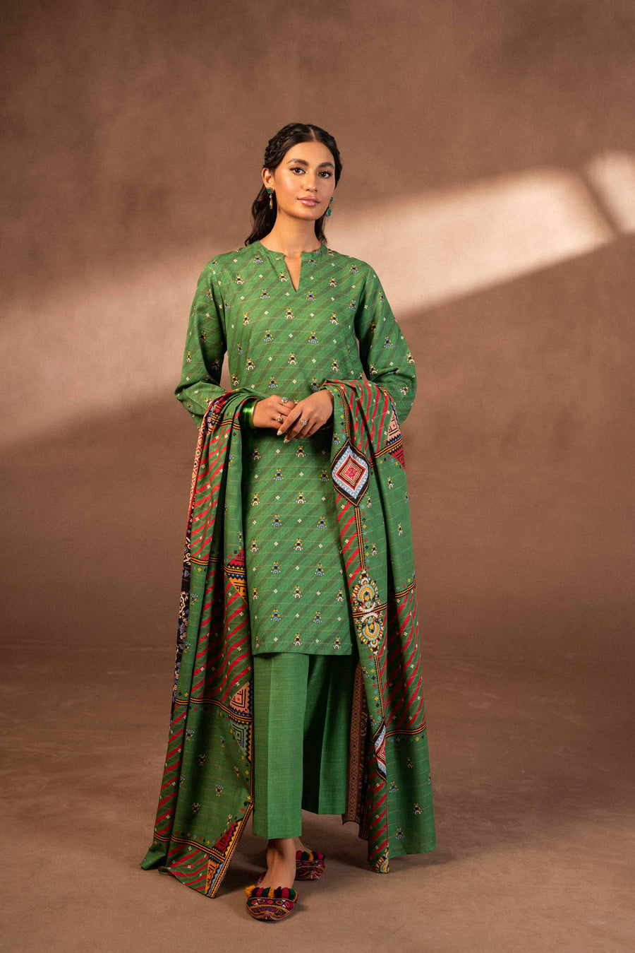 Nishat Winter Printed Khaddar Unstitched 3Pc Suit - 42306484