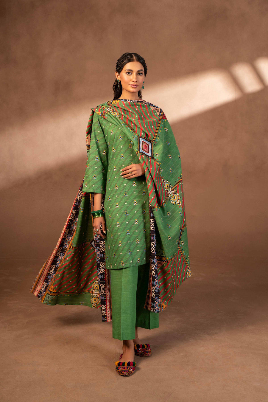 Nishat Winter Printed Khaddar Unstitched 3Pc Suit - 42306484