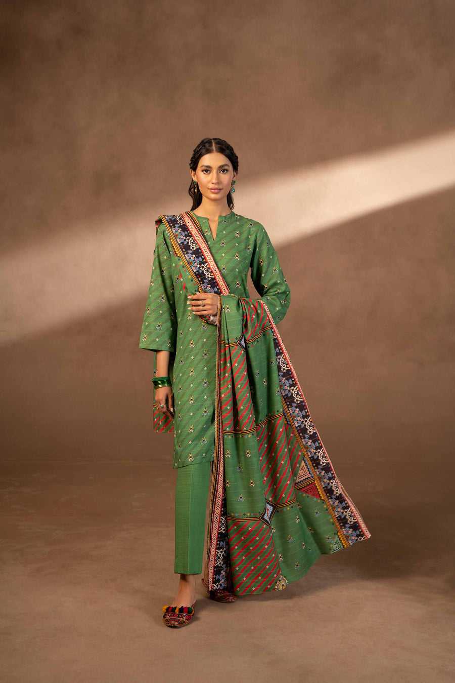 Nishat Winter Printed Khaddar Unstitched 3Pc Suit - 42306484