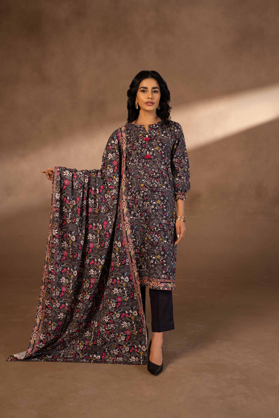 Nishat Winter Printed Khaddar Unstitched 3Pc Suit - 42306486
