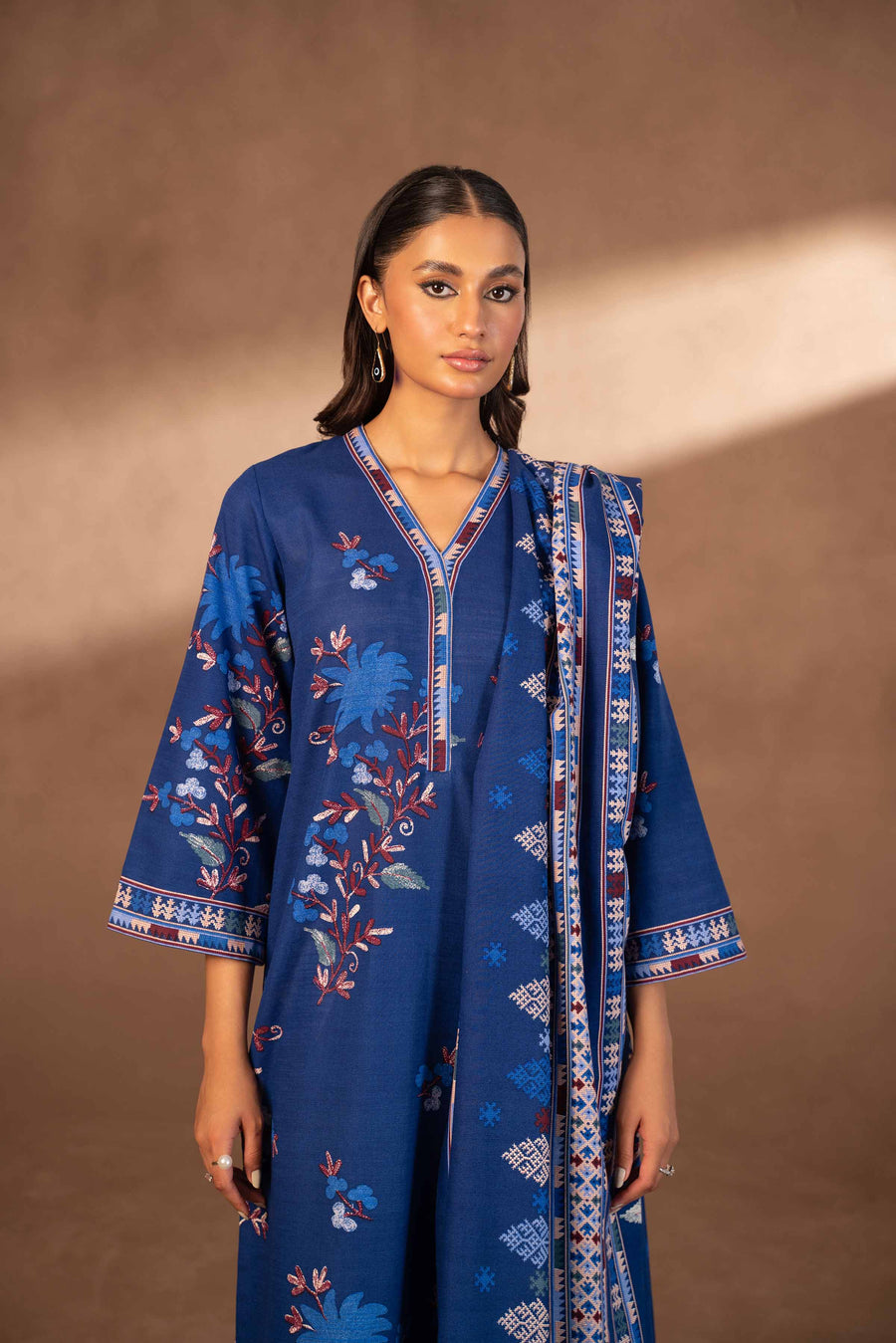 Nishat Winter Printed Khaddar Unstitched 3Pc Suit - 42306489