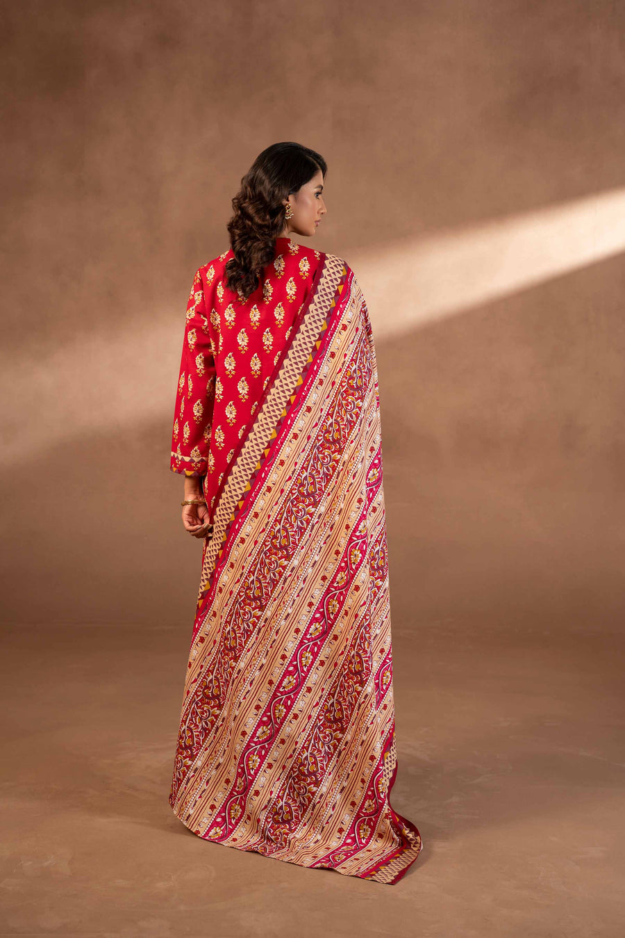Nishat Sunehray Din Printed Khaddar Unstitched 3Pc Suit - 42306490