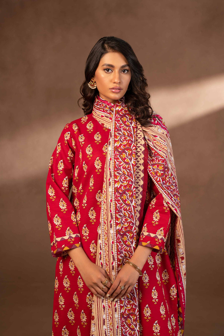 Nishat Sunehray Din Printed Khaddar Unstitched 3Pc Suit - 42306490