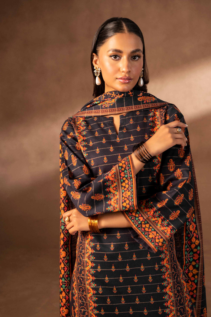 Nishat Winter Printed Khaddar Unstitched 3Pc Suit - 42306496
