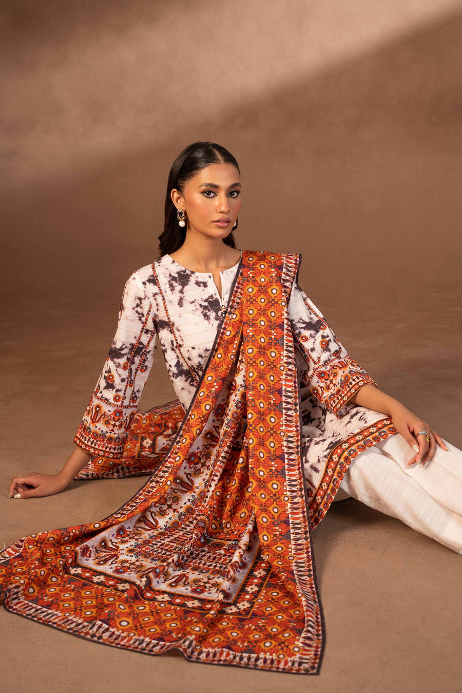 Nishat Winter Printed Khaddar Unstitched 3Pc Suit - 42306497