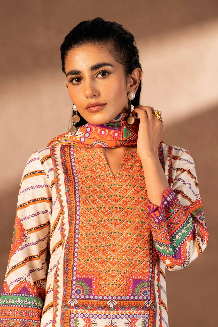 Nishat Winter Printed Khaddar Unstitched 3Pc Suit - 42306498