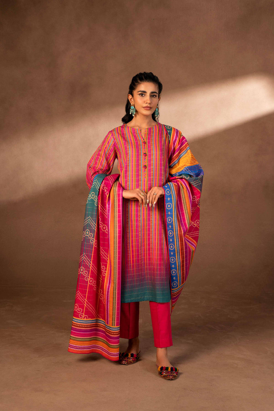 Nishat Winter Printed Khaddar Unstitched 3Pc Suit - 42306501