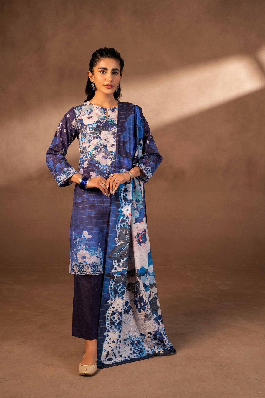 Nishat Winter Printed Khaddar Unstitched 3Pc Suit - 42306504
