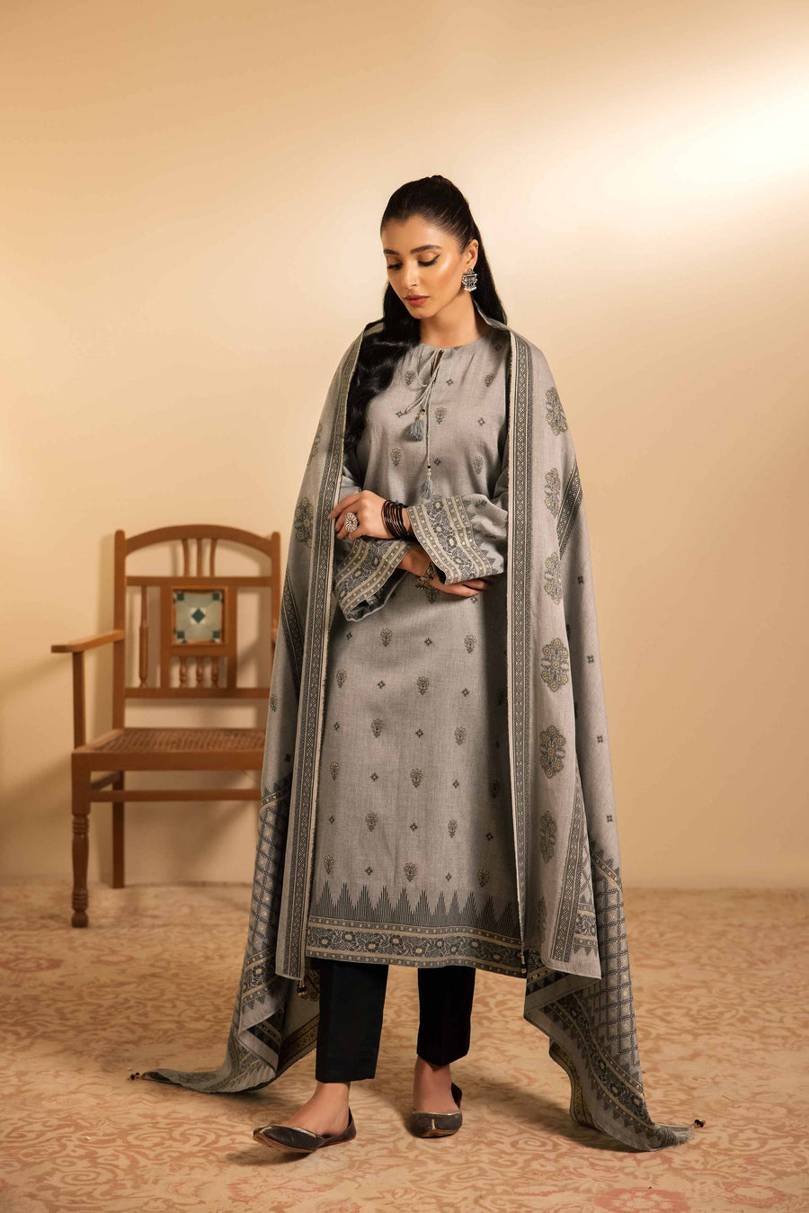 Nishat Spring it on Embroidered Jacquard Unstitched 2Pc Suit - 42401010