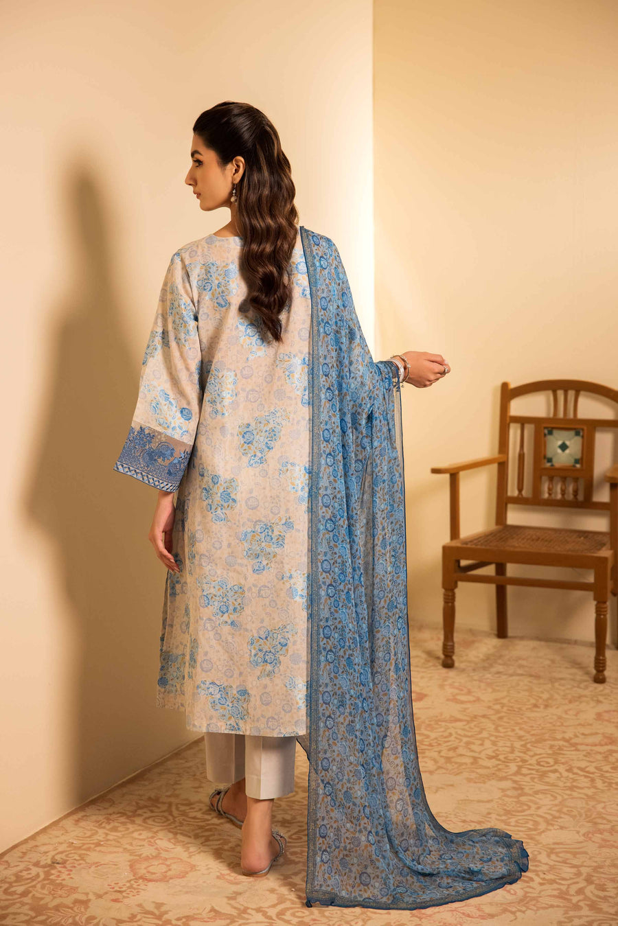 Nishat Spring it on Embroidered Jacquard Unstitched 3Pc Suit - 42401016