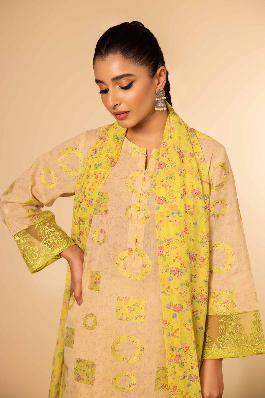 Nishat Spring it on Embroidered Jacquard Unstitched 3Pc Suit - 42401020