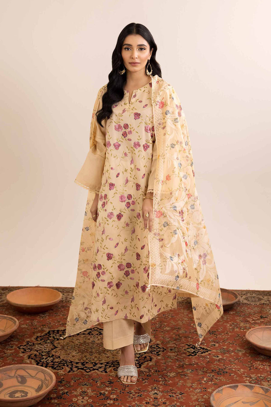 Nishat Spring it on Embroidered Cambric Unstitched 3Pc Suit - 42401039