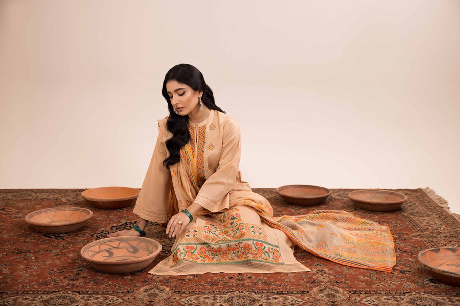 Nishat Spring it on Embroidered Cambric Unstitched 3Pc Suit - 42401040