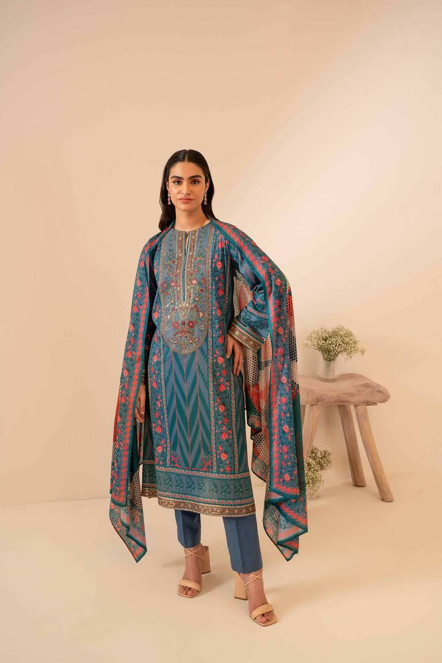 Nishat Summer Unstitched Embroidered Lawn 3Pc Suit - 42401041