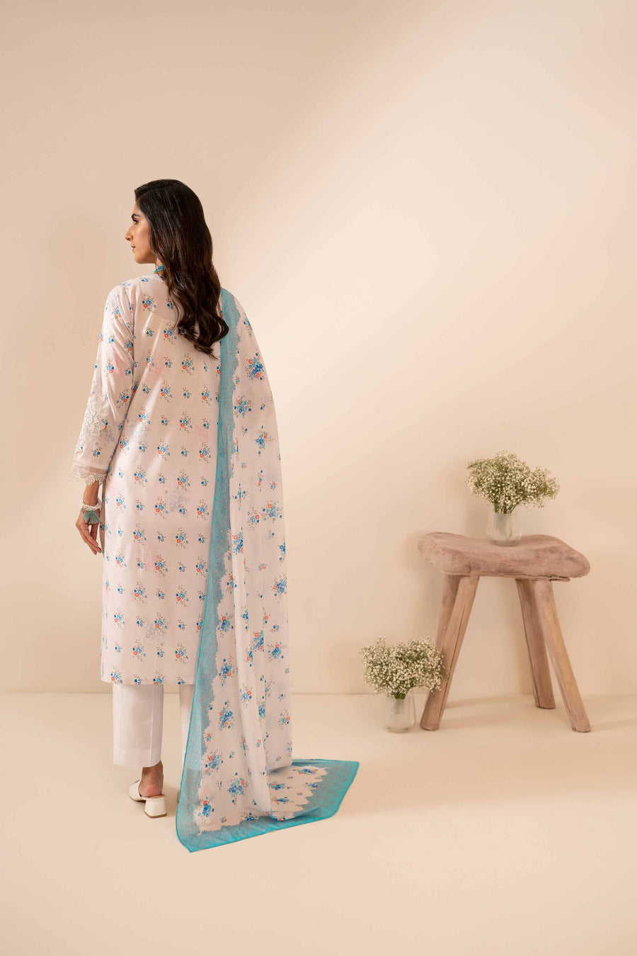Nishat Summer Unstitched Embroidered Lawn 3Pc Suit - 42401046