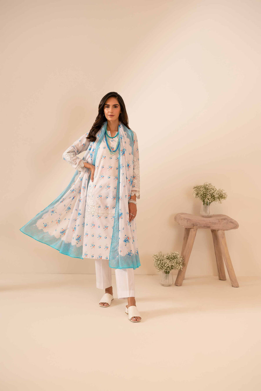 Nishat Summer Unstitched Embroidered Lawn 3Pc Suit - 42401046