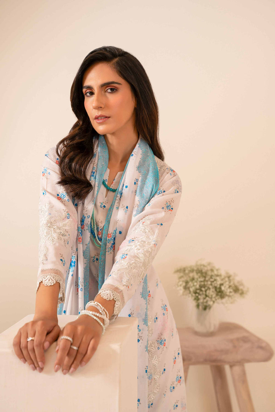 Nishat Summer Unstitched Embroidered Lawn 3Pc Suit - 42401046