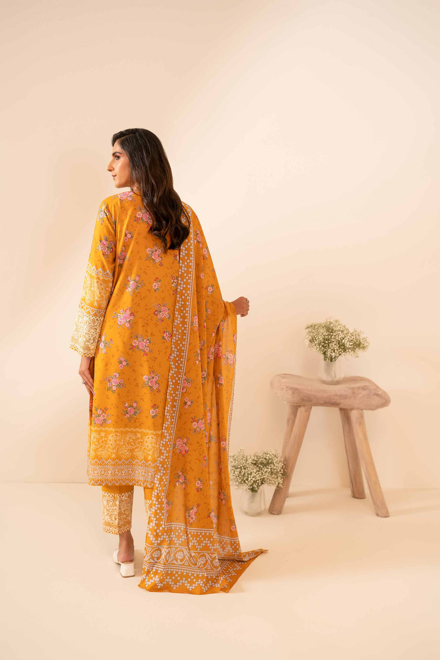 Nishat Summer Unstitched Embroidered Lawn 3Pc Suit - 42401048