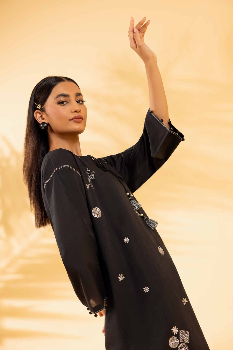 Nishat Summer Unstitched Embroidered Cambric 2Pc Suit - 42401060