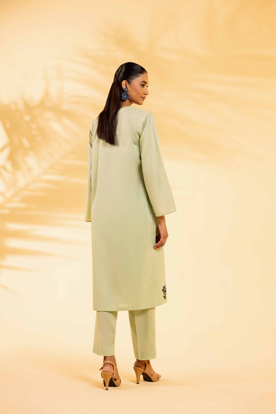 Nishat Summer Unstitched Embroidered Cambric 2Pc Suit - 42401062