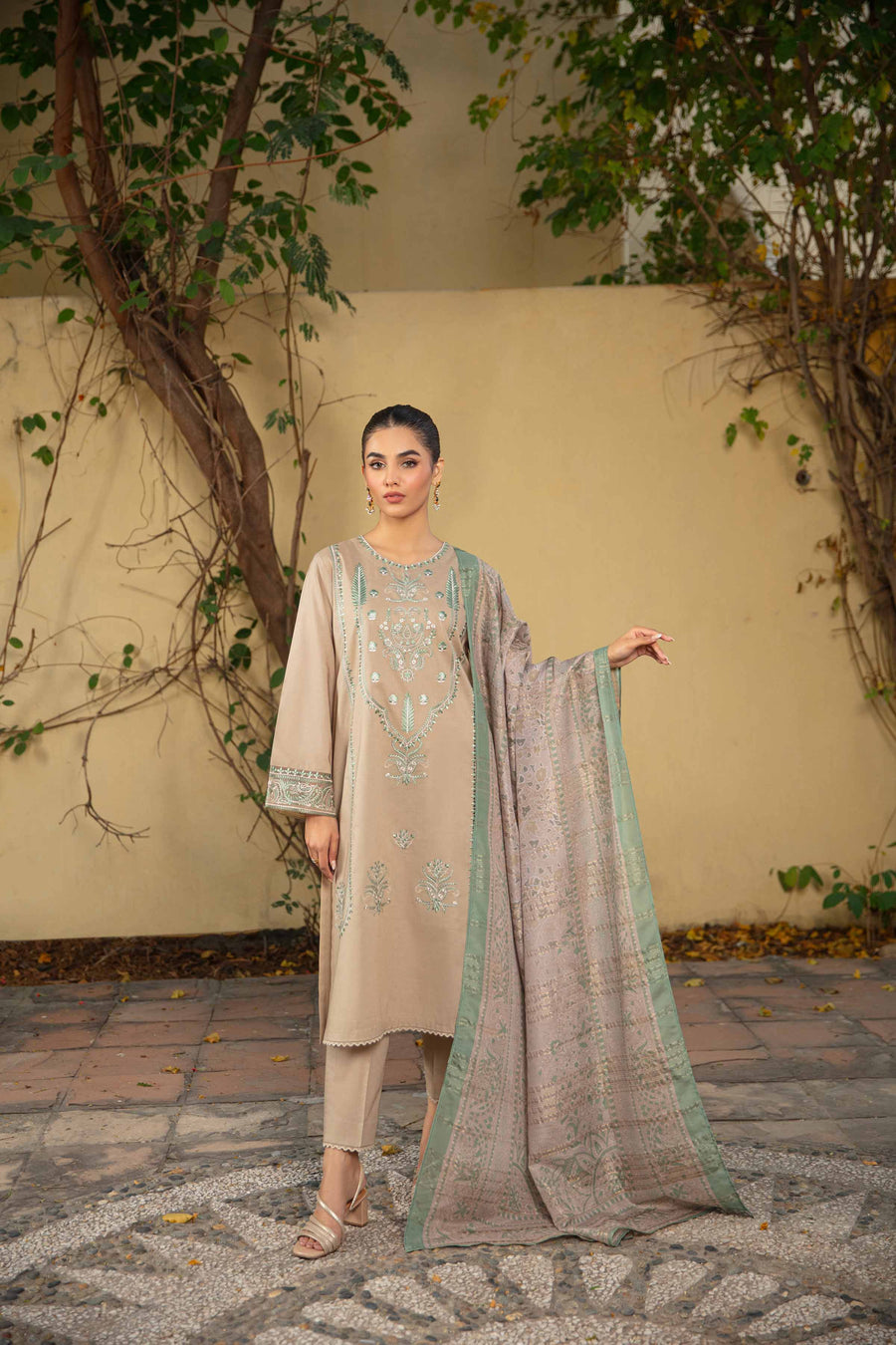 Nishat Summer Unstitched Embroidered Cambric 3Pc Suit - 42401078
