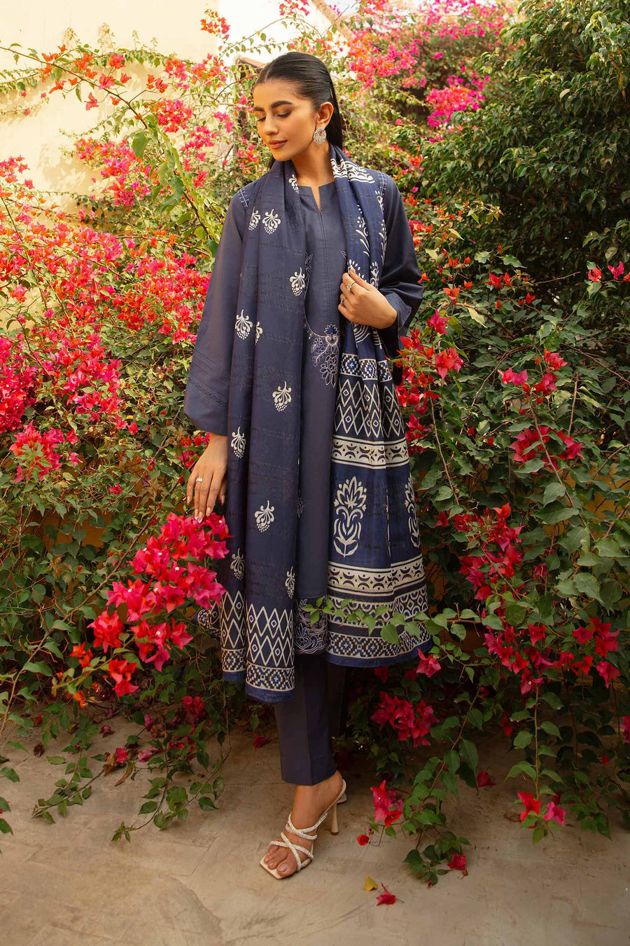 Nishat Summer Unstitched Embroidered Cambric 3Pc Suit - 42401079