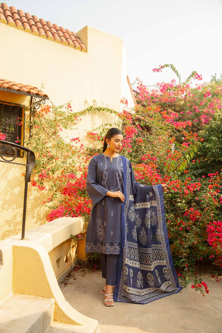 Nishat Summer Unstitched Embroidered Cambric 3Pc Suit - 42401079