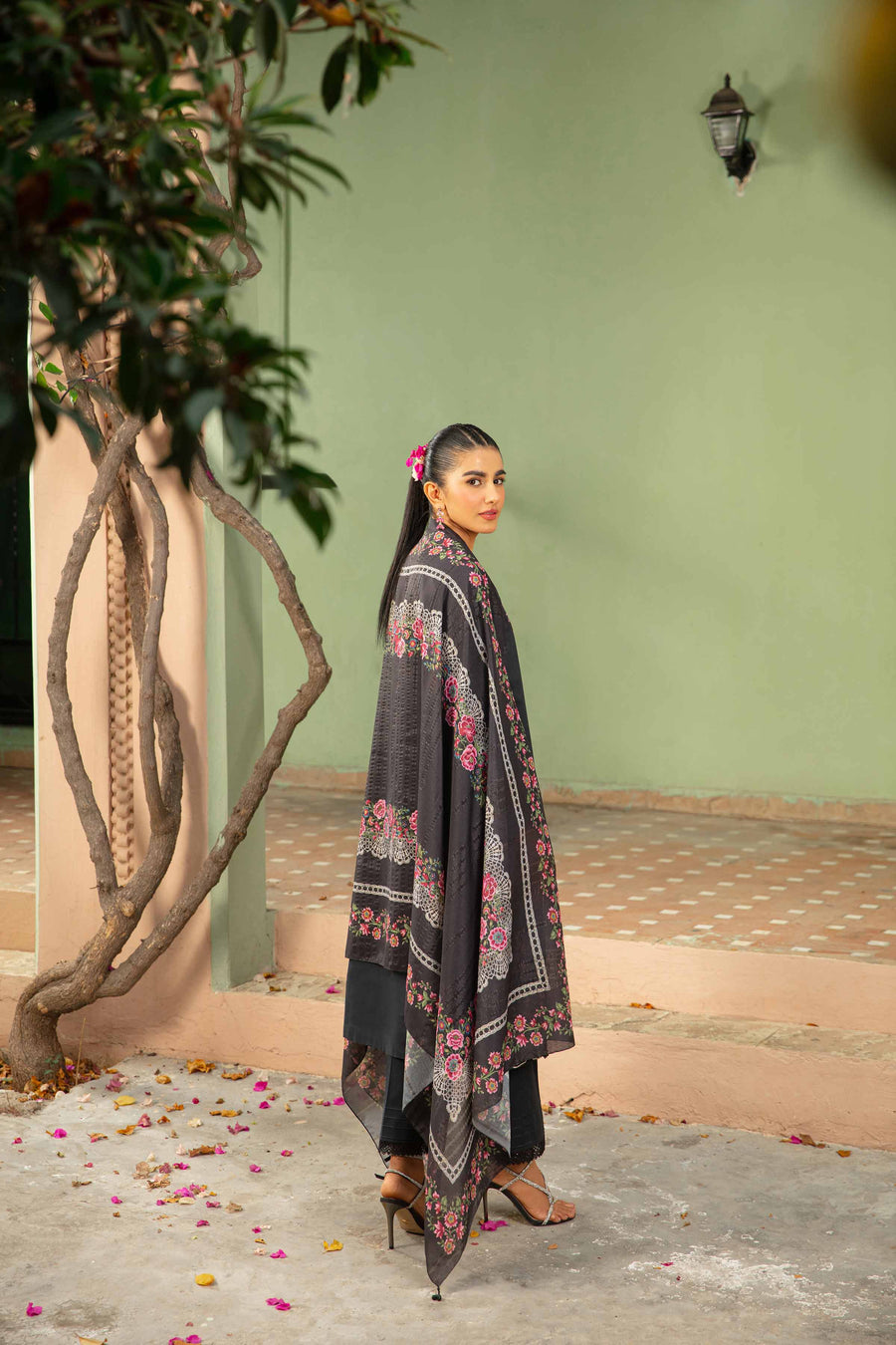 Nishat Summer Unstitched Embroidered Cambric 3Pc Suit - 42401084