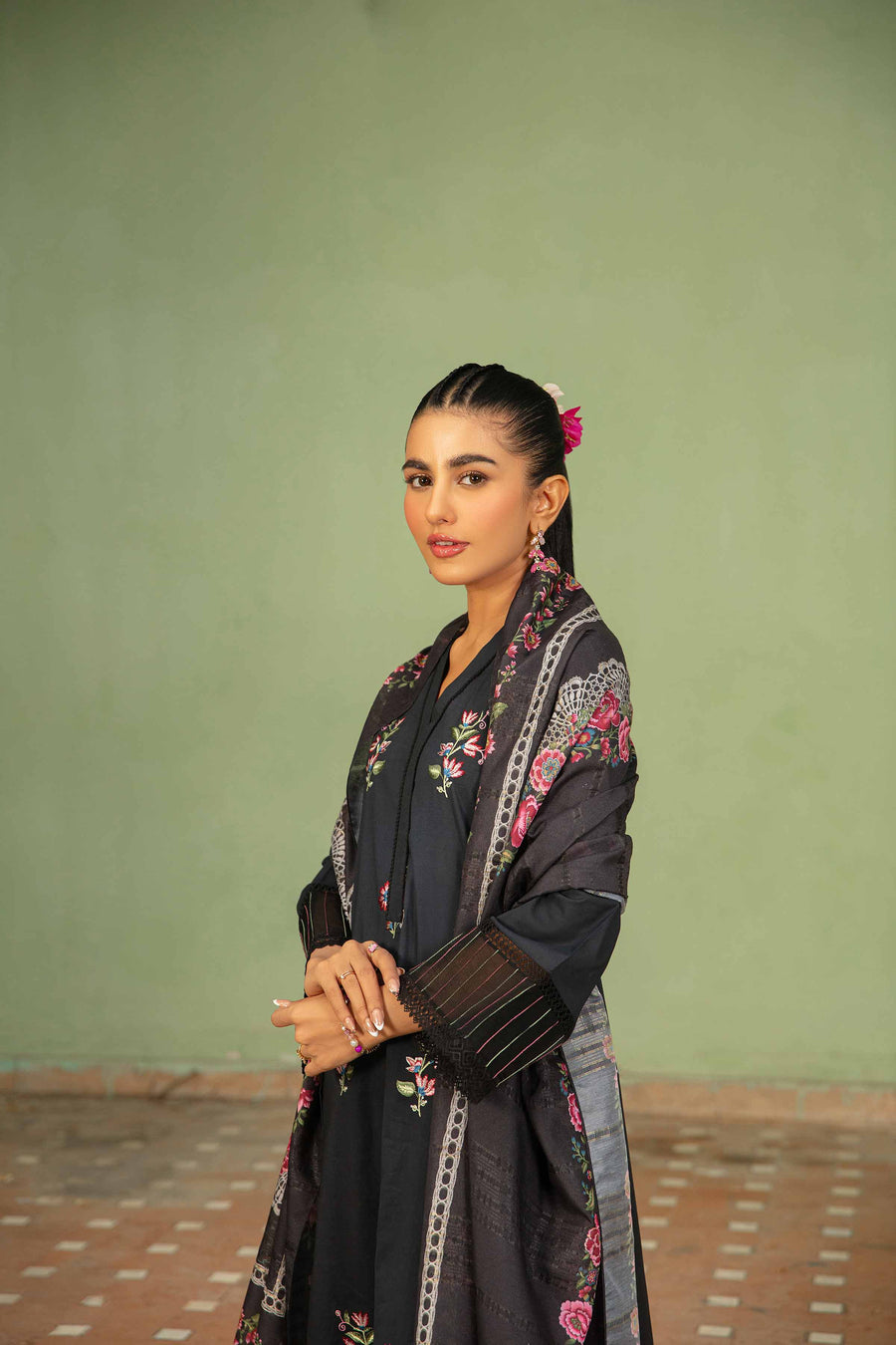 Nishat Summer Unstitched Embroidered Cambric 3Pc Suit - 42401084