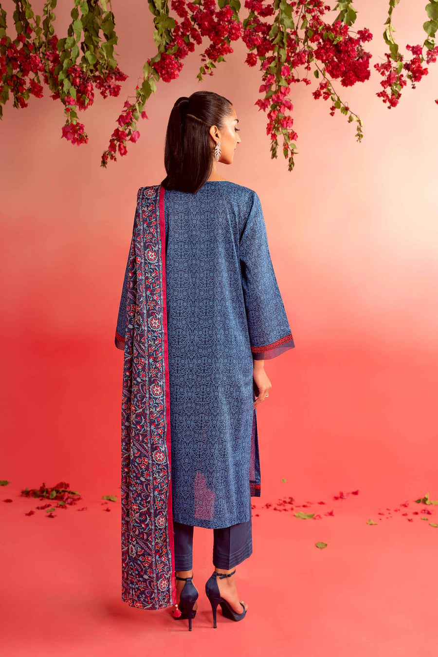 Nishat Summer Unstitched Embroidered Lawn 3Pc Suit - 42401117
