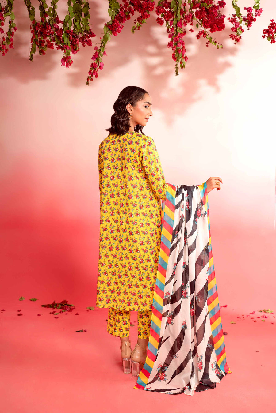 Nishat Summer Unstitched Embroidered Lawn 3Pc Suit - 42401120