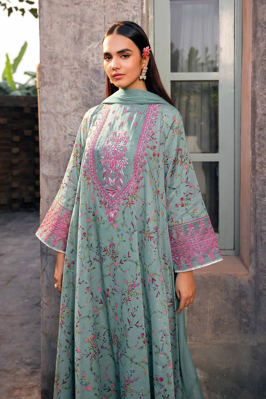 Nishat Summer Unstitched Embroidered Lawn 3Pc Suit - 42401148