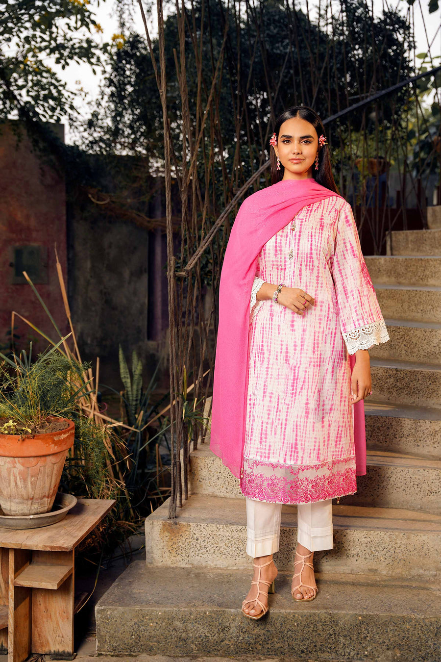 Nishat Summer Unstitched Embroidered Lawn 3Pc Suit - 42401153