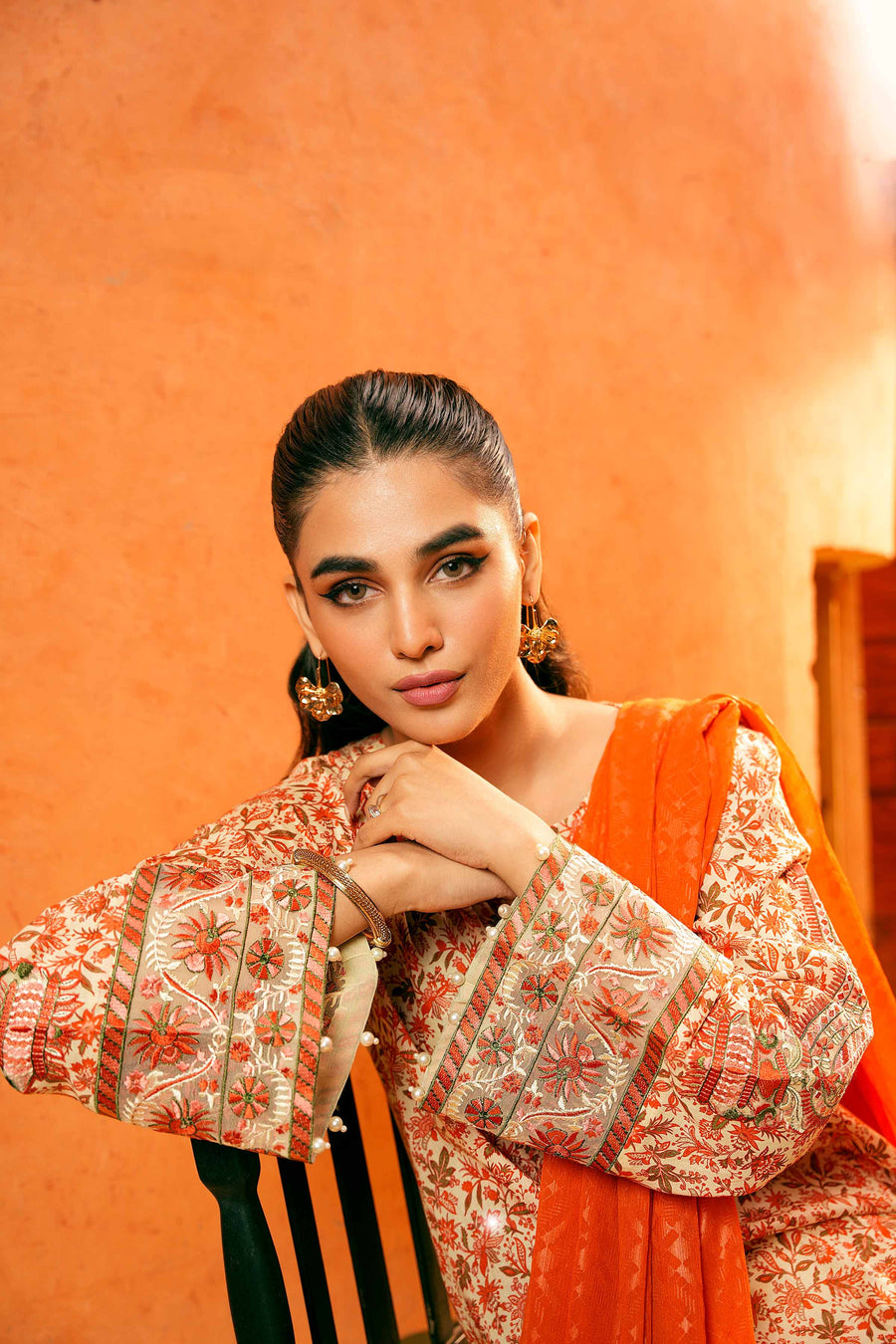 Nishat Summer Unstitched Embroidered Lawn 3Pc Suit - 42401154